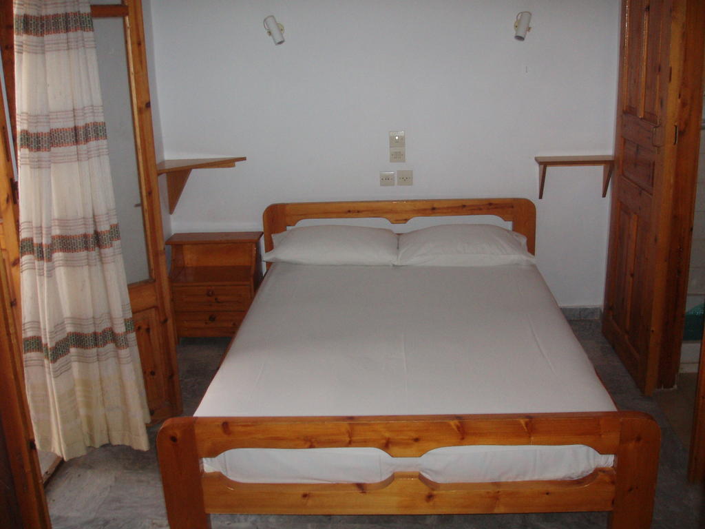 Eleni Studios & Apartments Митимна Номер фото